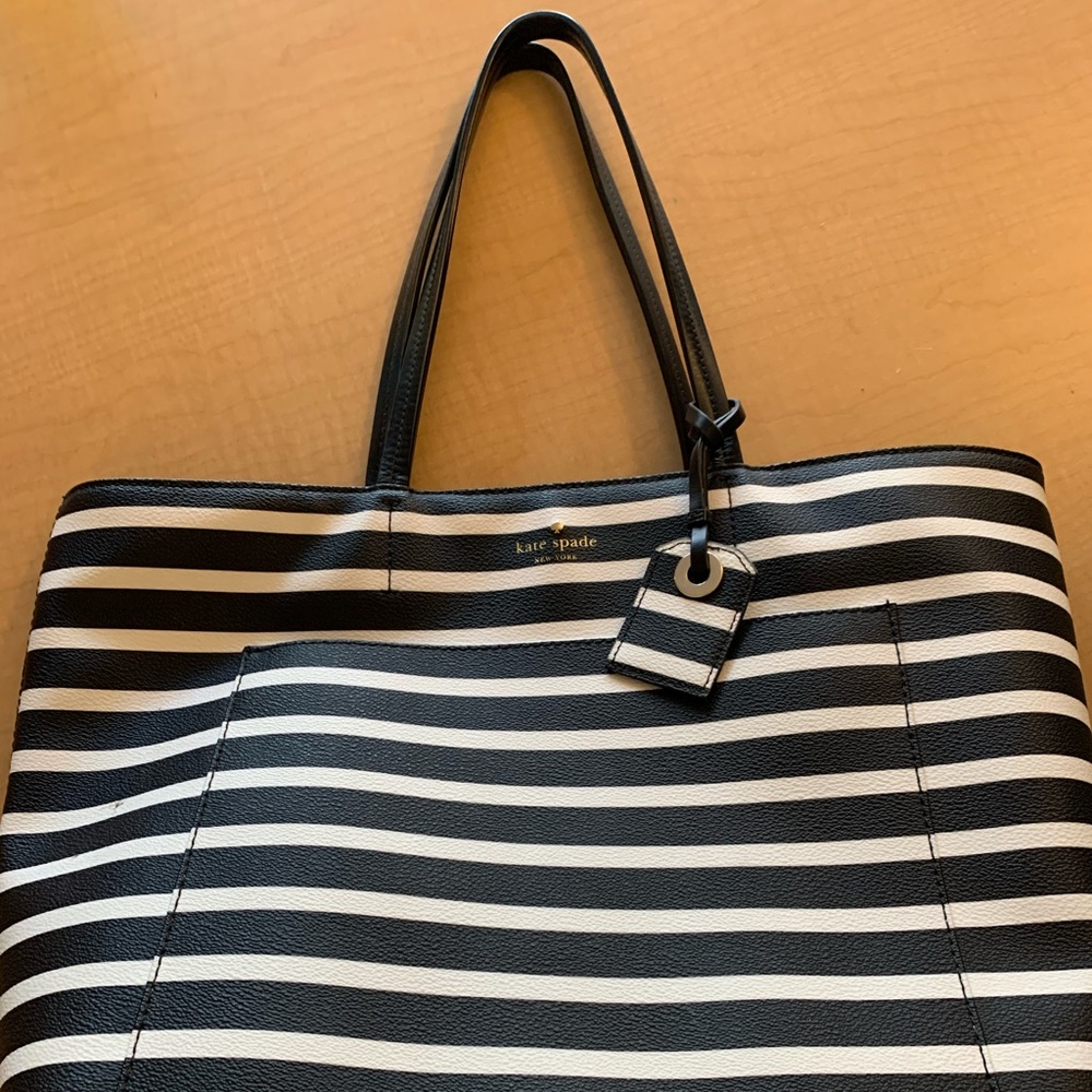 Kate Spade tote ♠️